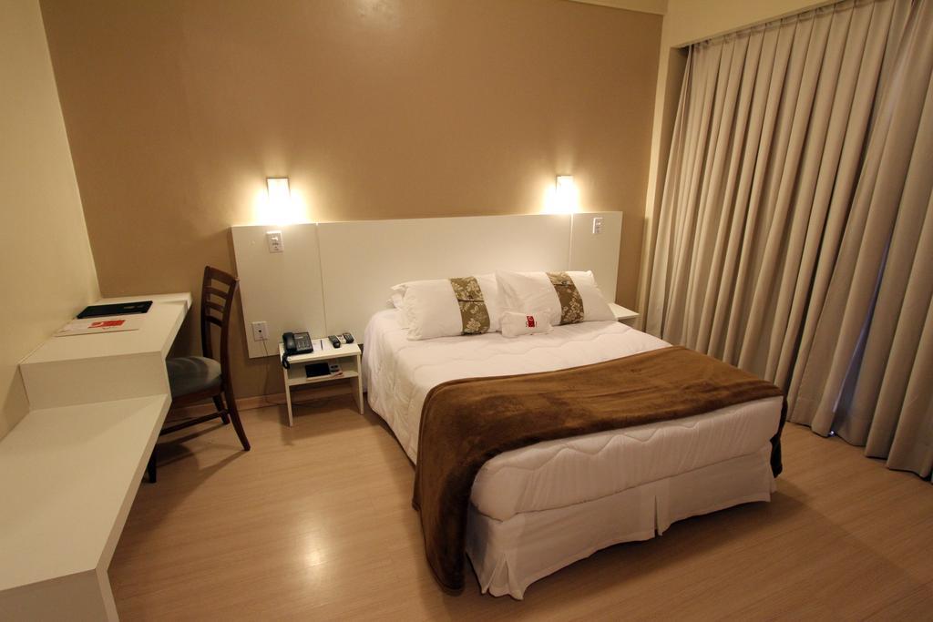 Hotel Curi Executive بيلوتاس الغرفة الصورة