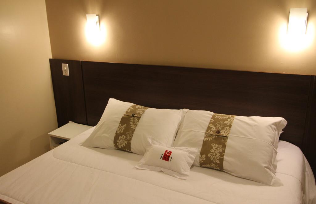 Hotel Curi Executive بيلوتاس الغرفة الصورة